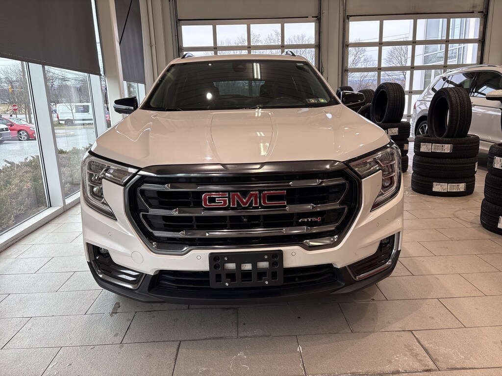 Used 2022 GMC Terrain AT4 SUV