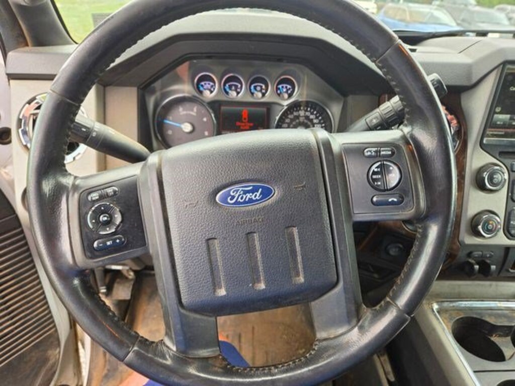 Used 2016 Ford Super Duty F-250 SRW Lariat Truck Crew Cab