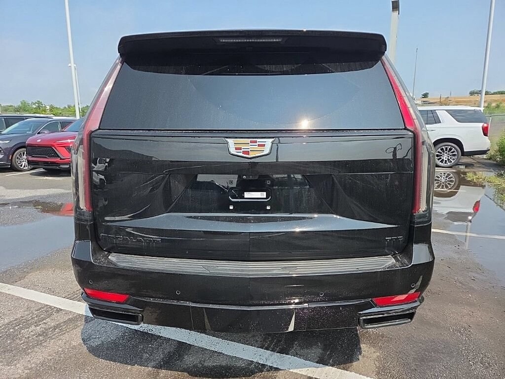 Used 2023 Cadillac Escalade 4WD Sport Platinum SUV