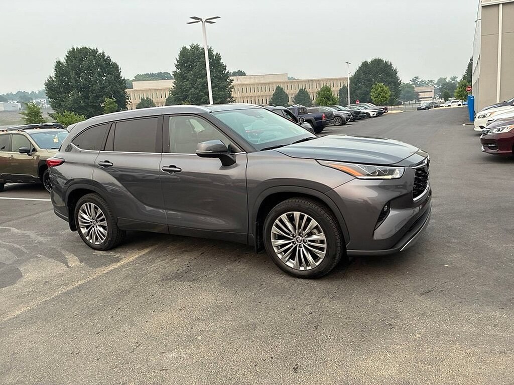 Certified 2021 Toyota Highlander Platinum SUV