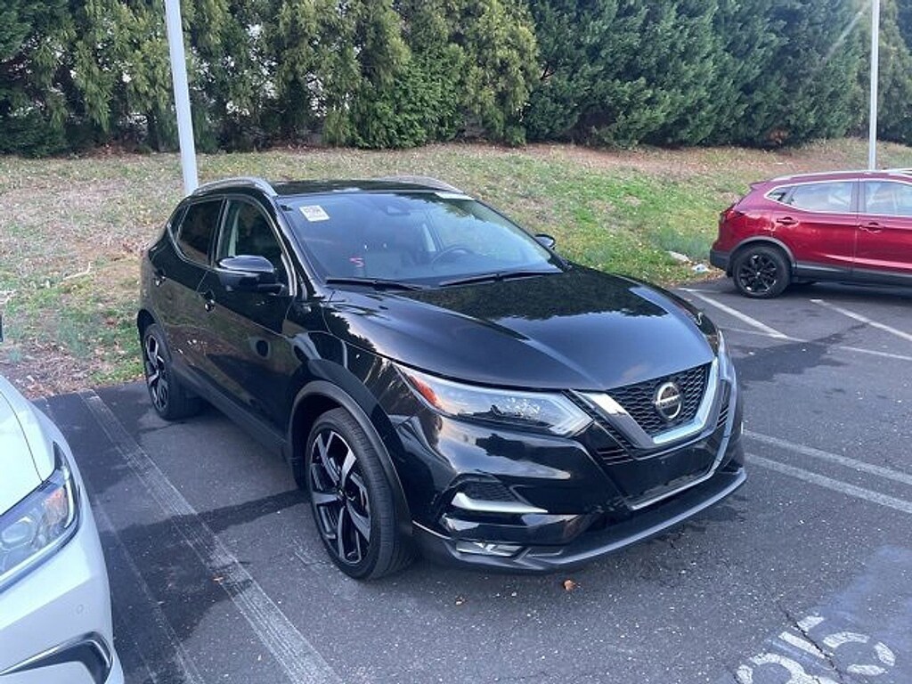 Certified 2022 Nissan Rogue Sport SL SUV