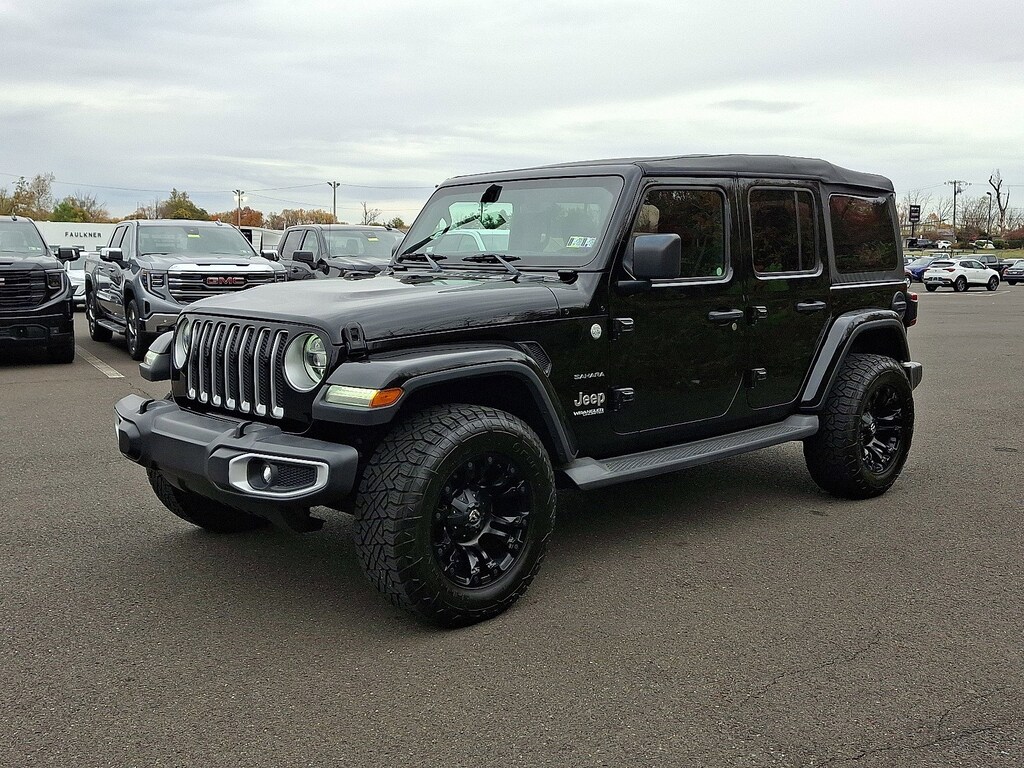 Used 2019 Jeep Wrangler Unlimited Sahara SUV