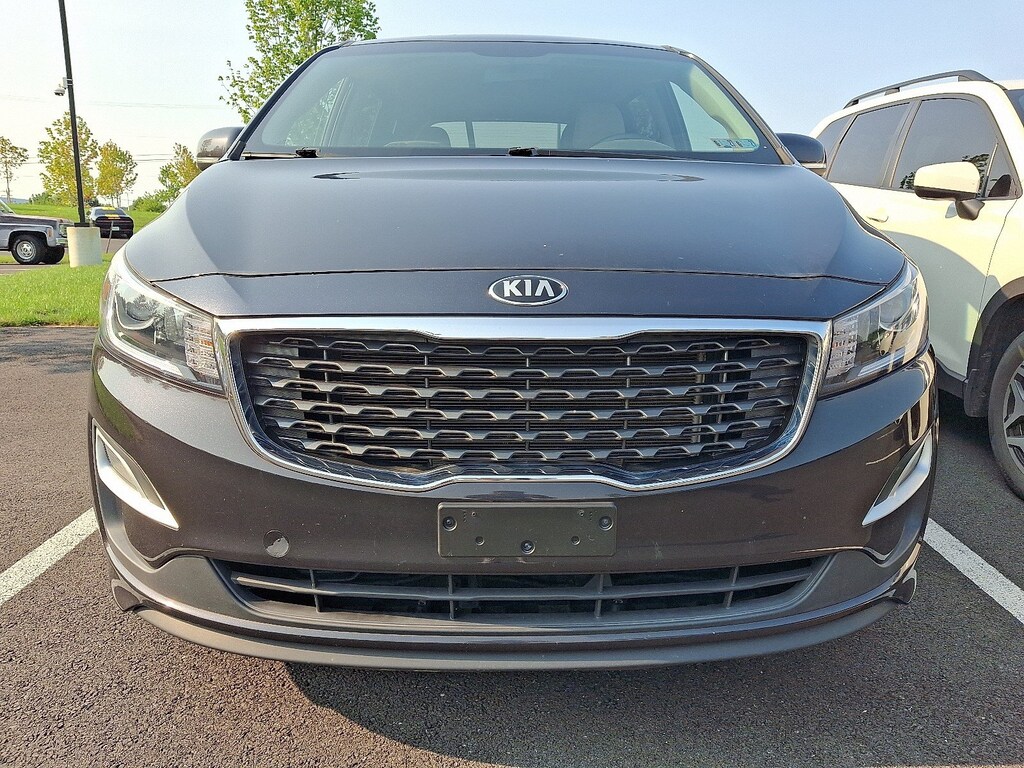 Used 2019 Kia Sedona LX Van Passenger Van