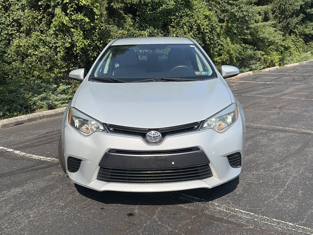 Used 2015 Toyota Corolla LE Sedan