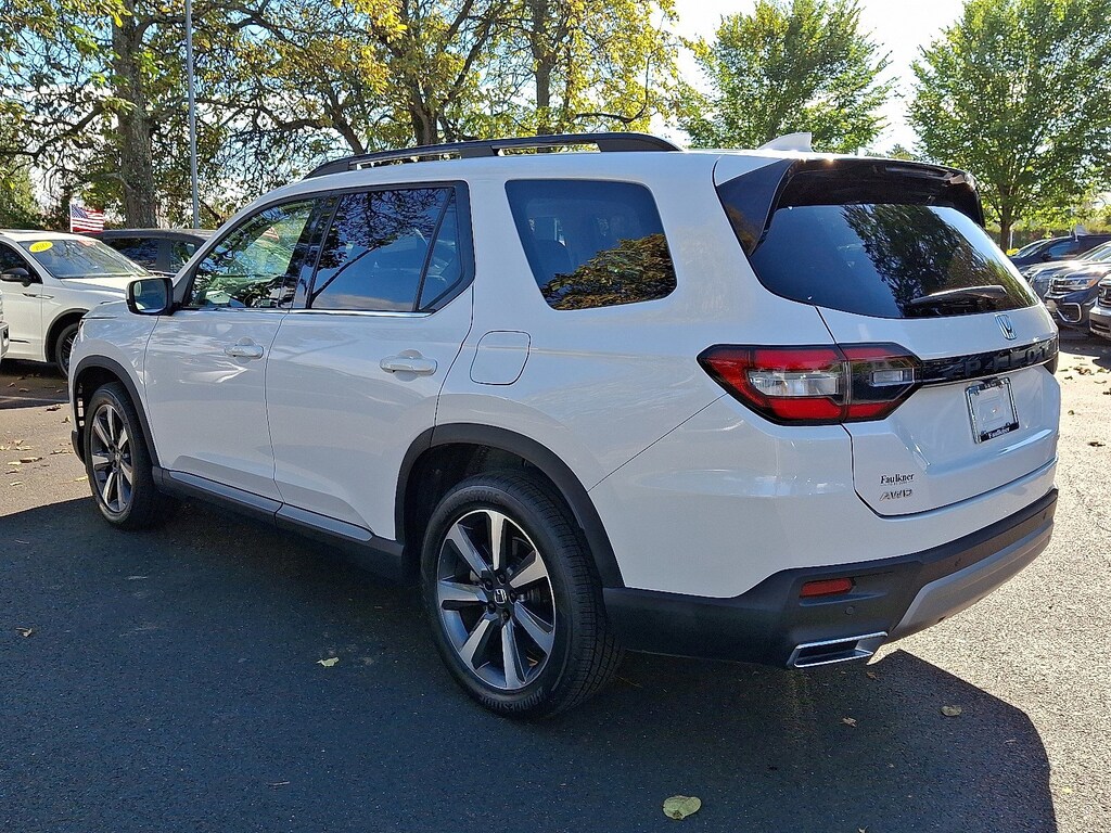 Certified 2023 Honda Pilot Touring SUV