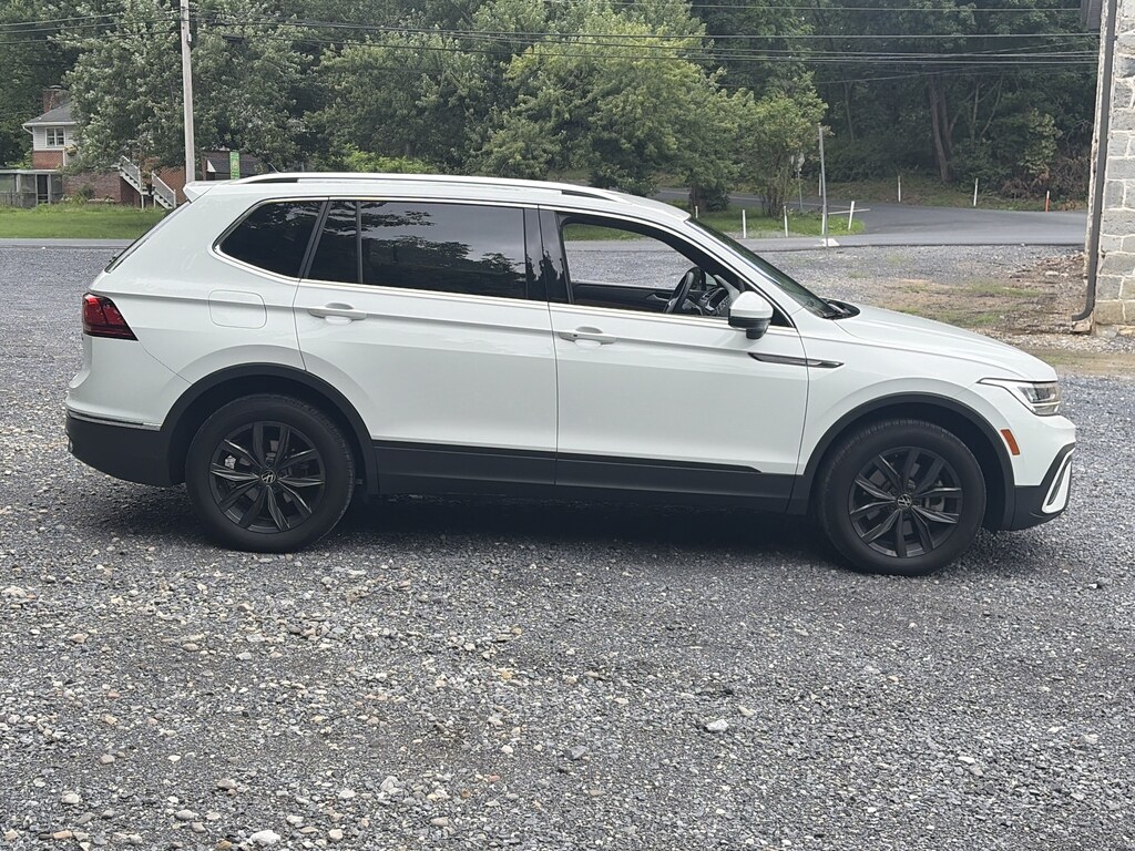 Used 2024 Volkswagen Tiguan SE SUV