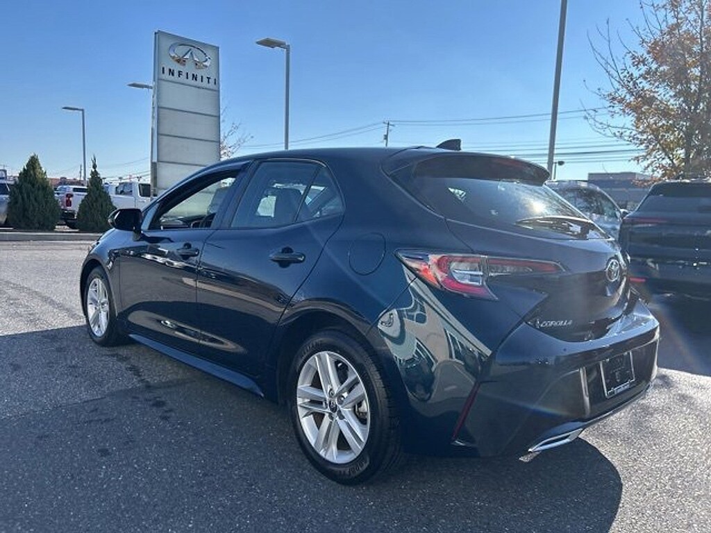 Used 2021 Toyota Corolla Hatchback SE Hatchback