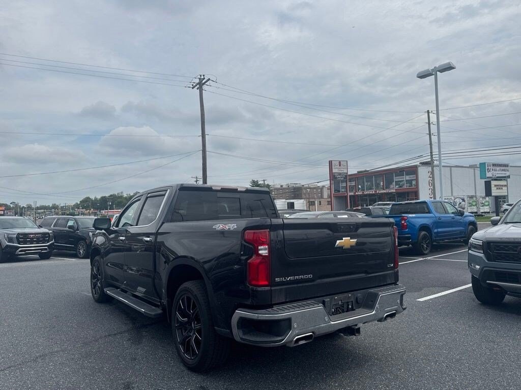 Used 2022 Chevrolet Silverado 1500 LTZ Truck Crew Cab