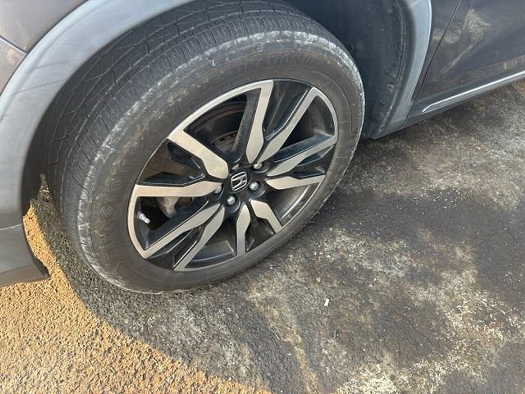 Used 2019 Honda Pilot Touring 8-Passenger SUV