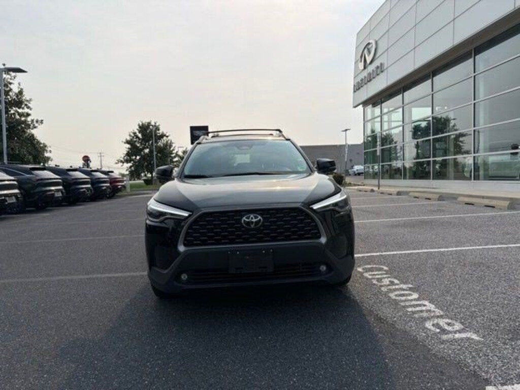 Used 2025 Toyota Corolla Cross XLE SUV
