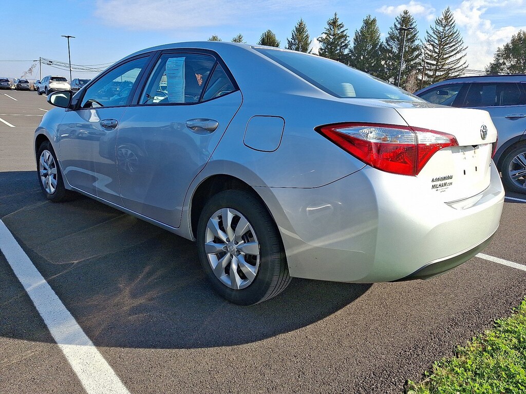 Used 2016 Toyota Corolla LE Sedan