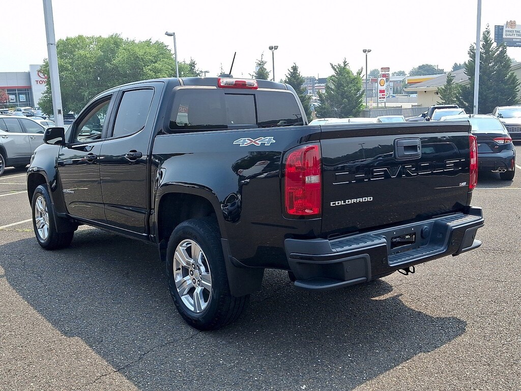 Used 2022 Chevrolet Colorado 4WD LT Truck Crew Cab