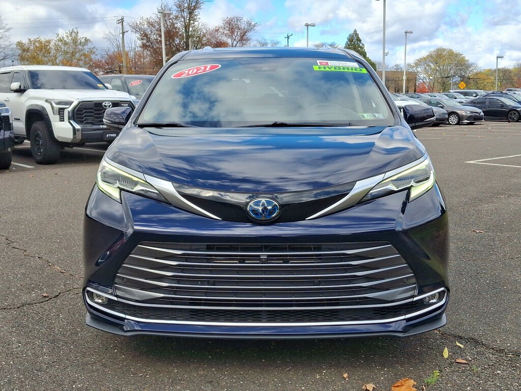 Certified 2021 Toyota Sienna Platinum Van