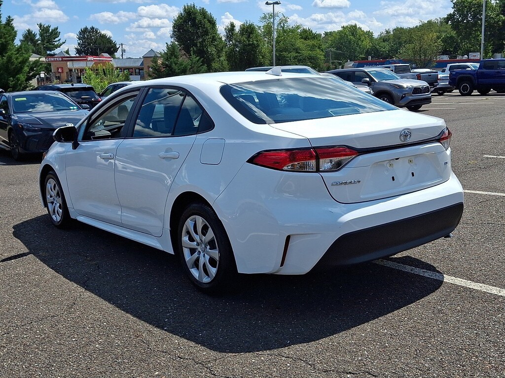 Certified 2025 Toyota Corolla LE Sedan