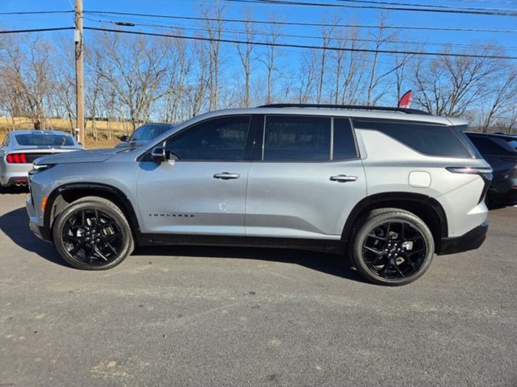 Used 2024 Chevrolet Traverse AWD RS SUV