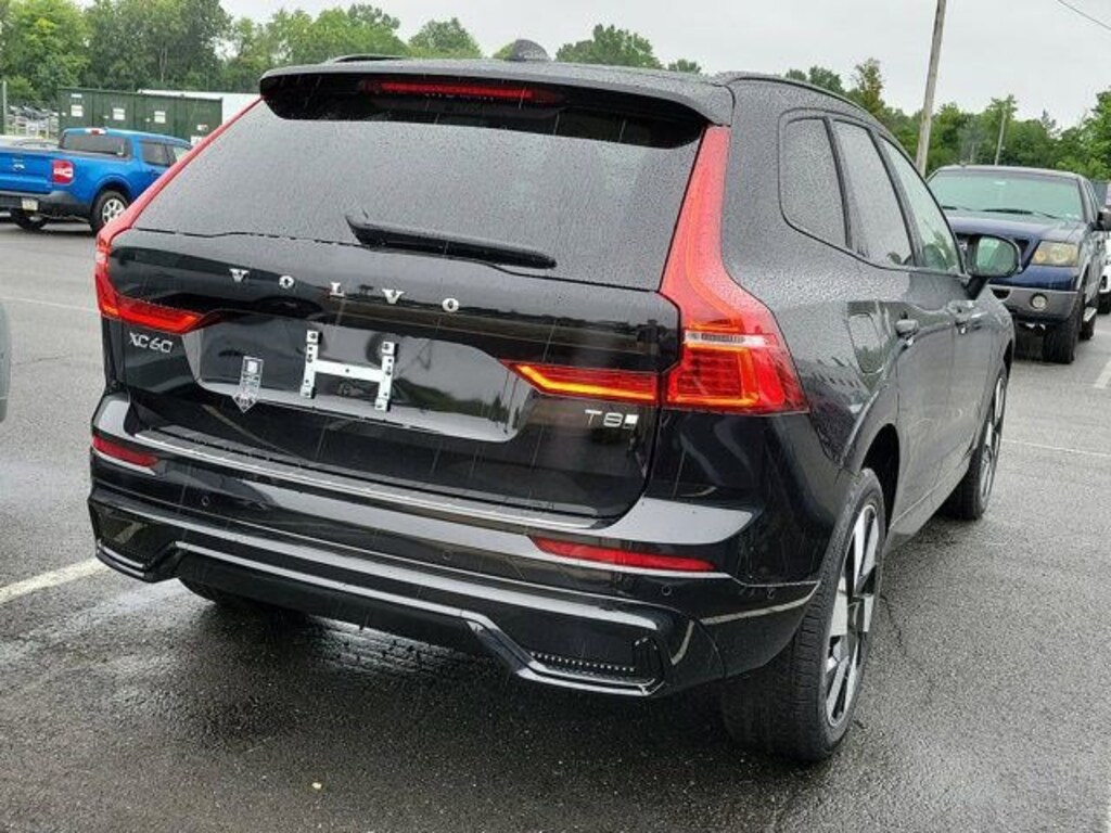 Certified 2025 Volvo XC60 Plug-In Hybrid Plus SUV
