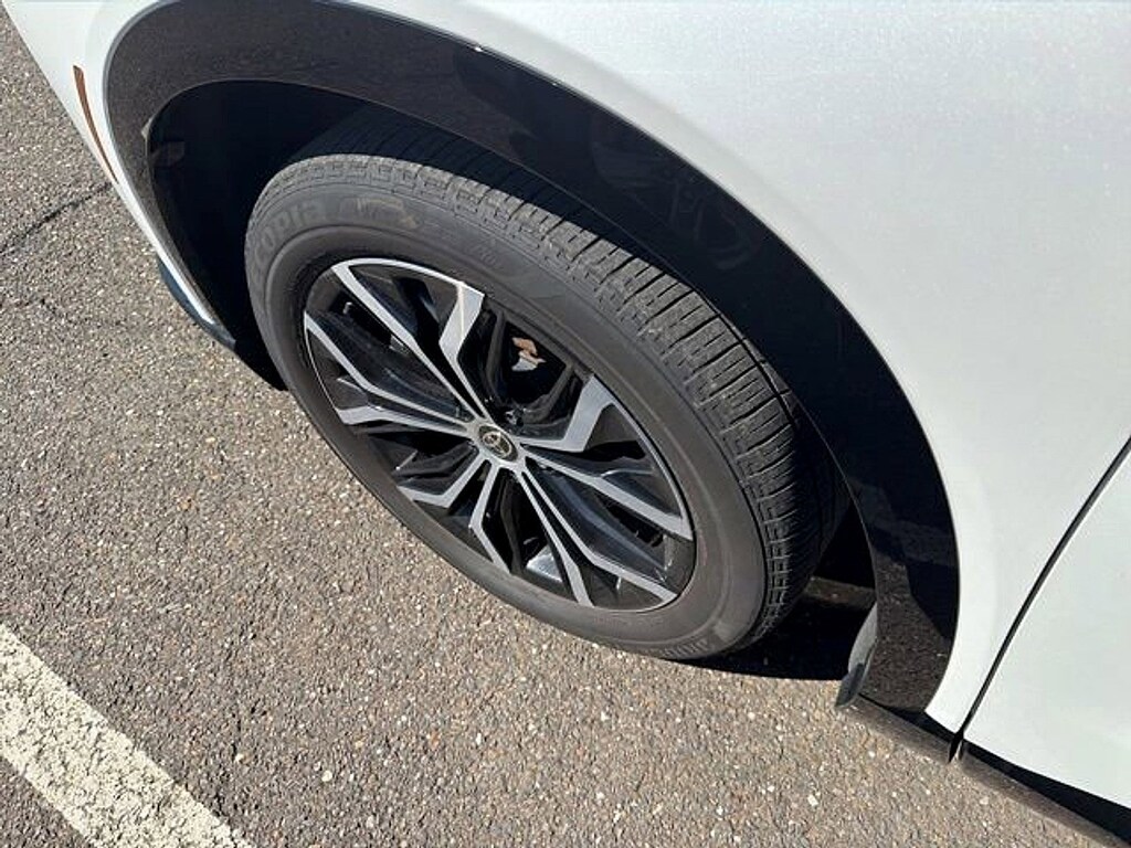 Certified 2025 Toyota Crown Signia XLE SUV