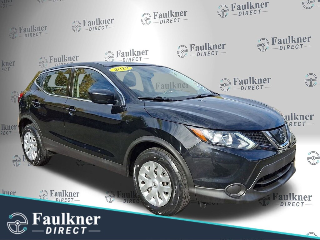 Used 2019 Nissan Rogue Sport S SUV