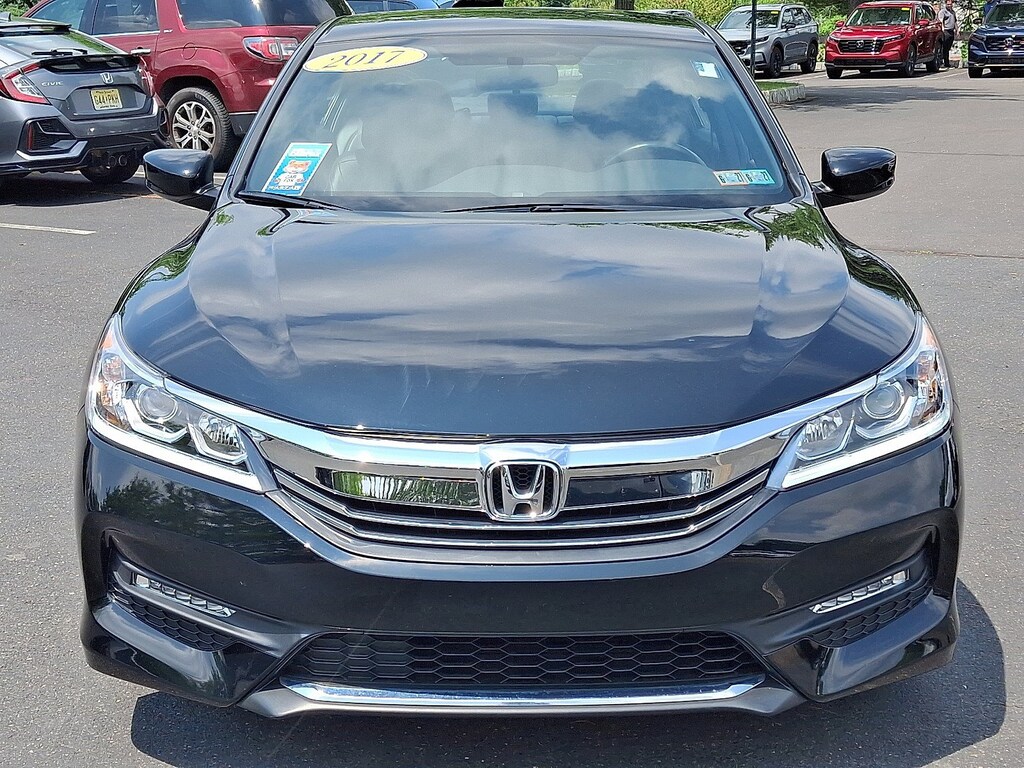 Used 2017 Honda Accord Sedan Sport SE Sedan