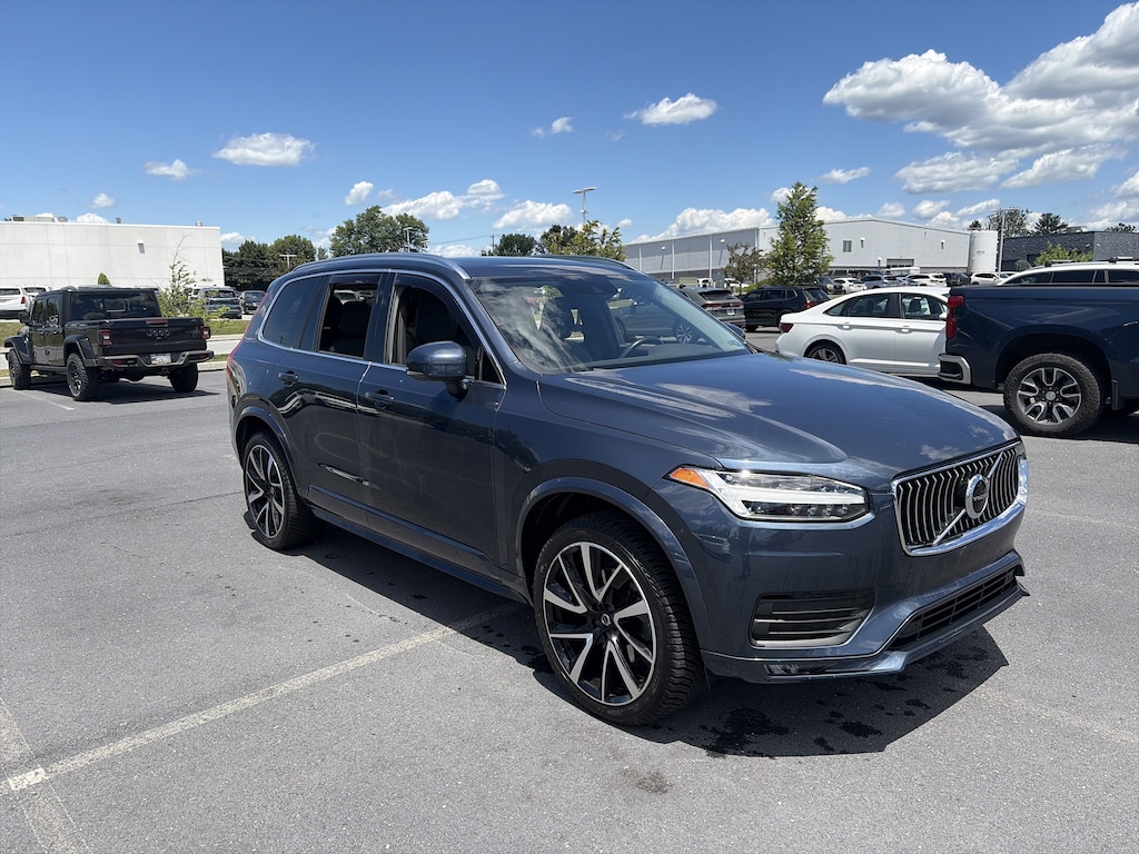 Used 2020 Volvo XC90 Momentum SUV