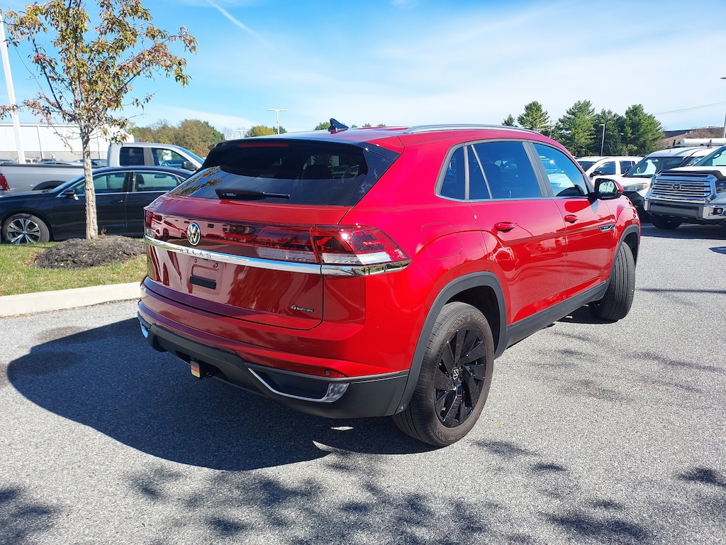 Certified 2024 Volkswagen Atlas Cross Sport 2.0T SE w/Technology SUV
