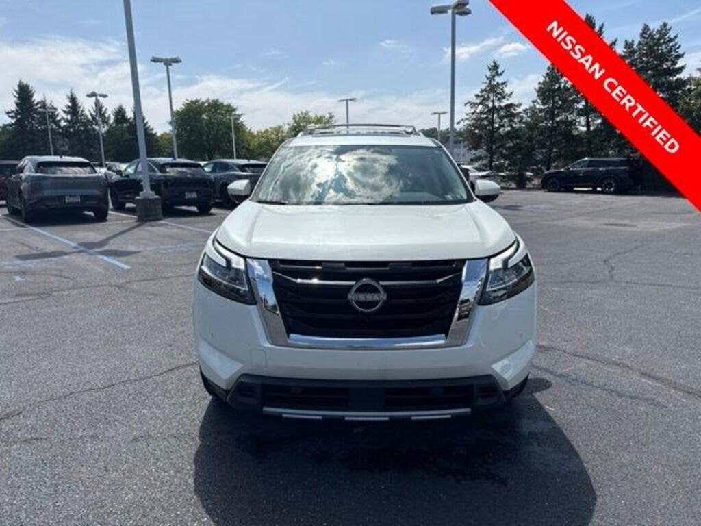 Certified 2024 Nissan Pathfinder SL SUV