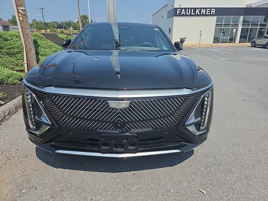 Used 2024 Cadillac Lyriq Luxury SUV
