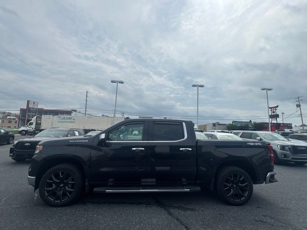Used 2022 Chevrolet Silverado 1500 LTZ Truck Crew Cab