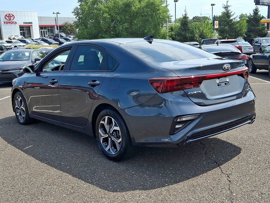 Used 2021 Kia Forte LXS Sedan