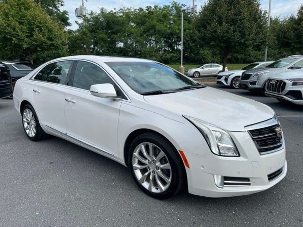 Used 2017 Cadillac XTS Luxury Sedan