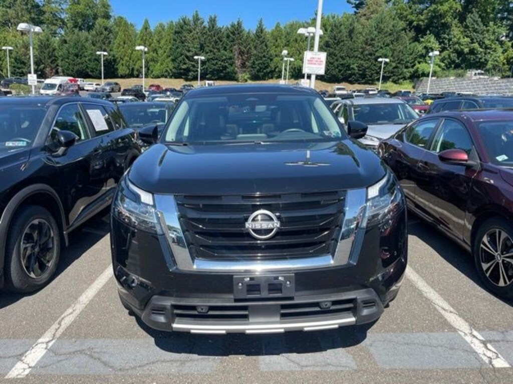 Certified 2024 Nissan Pathfinder SL SUV