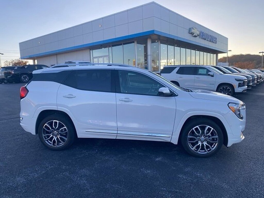 Used 2022 GMC Terrain Denali SUV