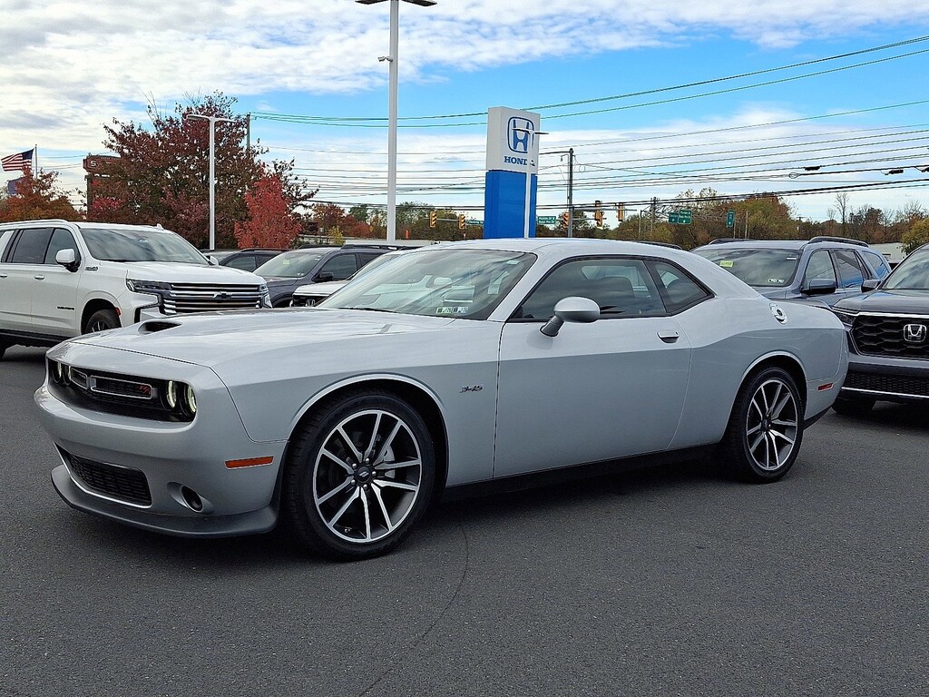 Used 2023 Dodge Challenger R/T Coupe