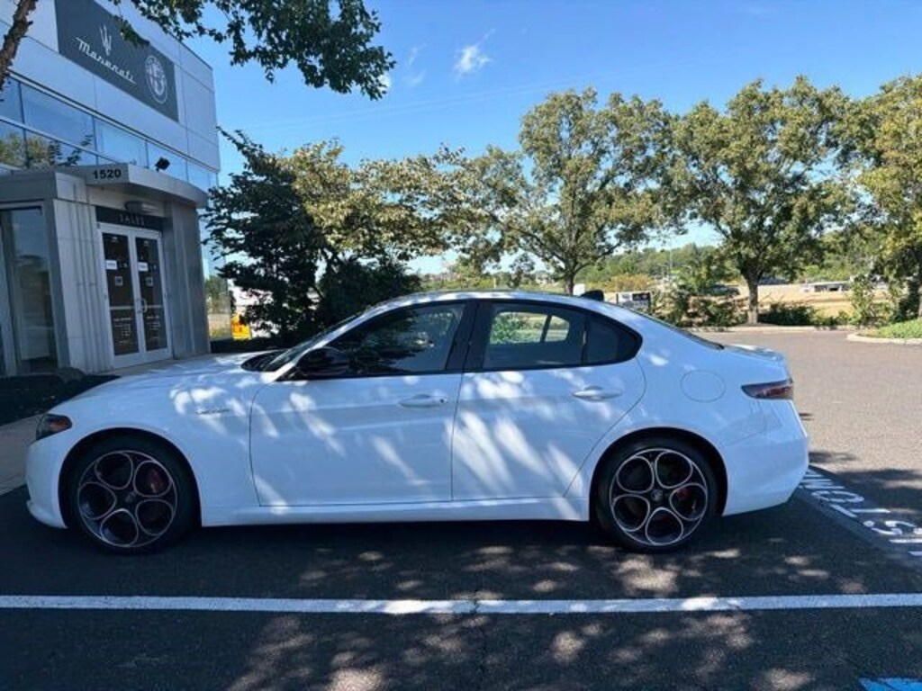 Used 2024 Alfa Romeo Giulia Veloce Sedan