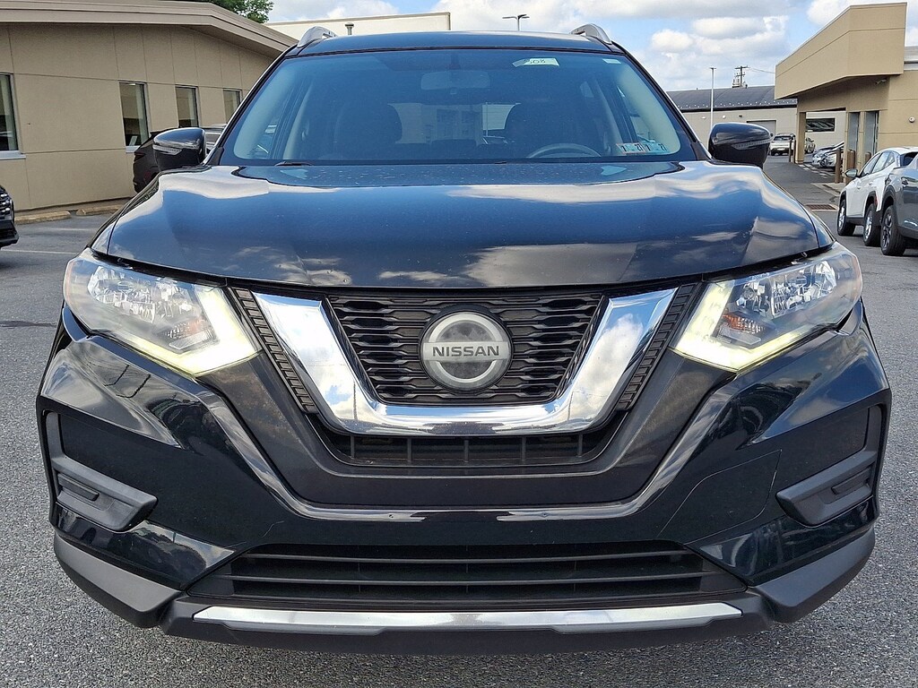 Used 2018 Nissan Rogue SV SUV