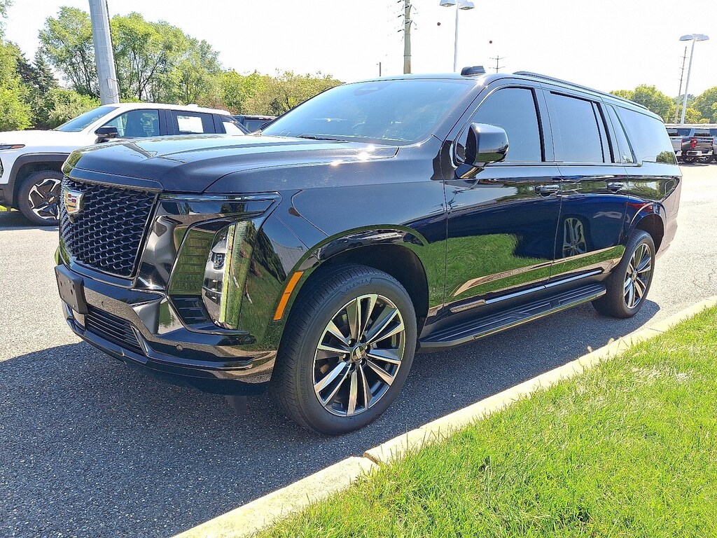 Used 2025 Cadillac Escalade ESV 4WD Sport SUV