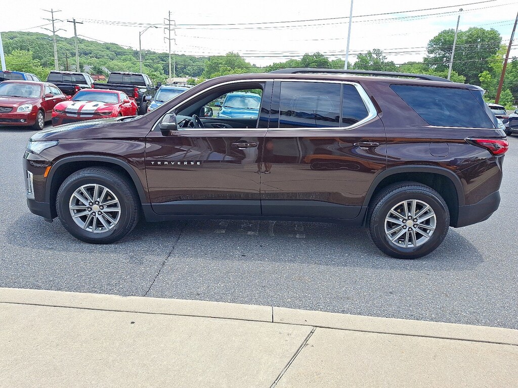 Certified 2023 Chevrolet Traverse LT Cloth SUV
