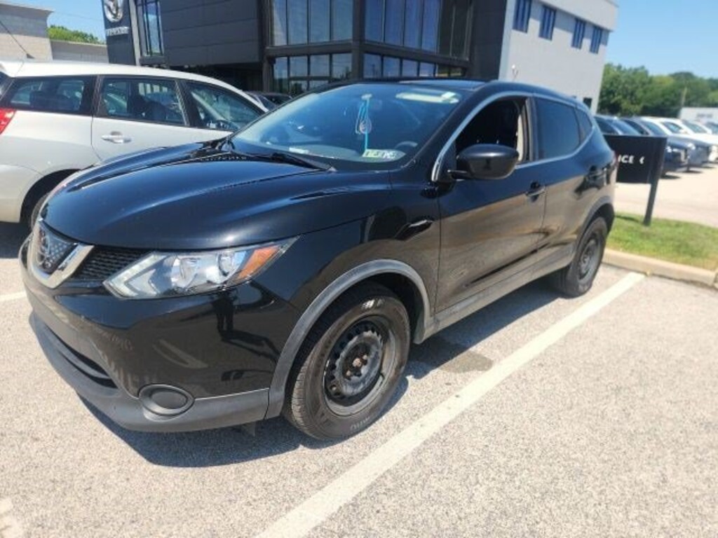 Used 2018 Nissan Rogue Sport S SUV