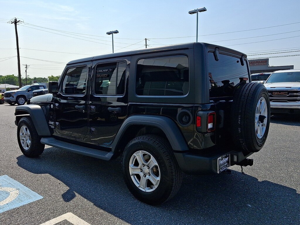 Used 2018 Jeep Wrangler Unlimited Sport S SUV