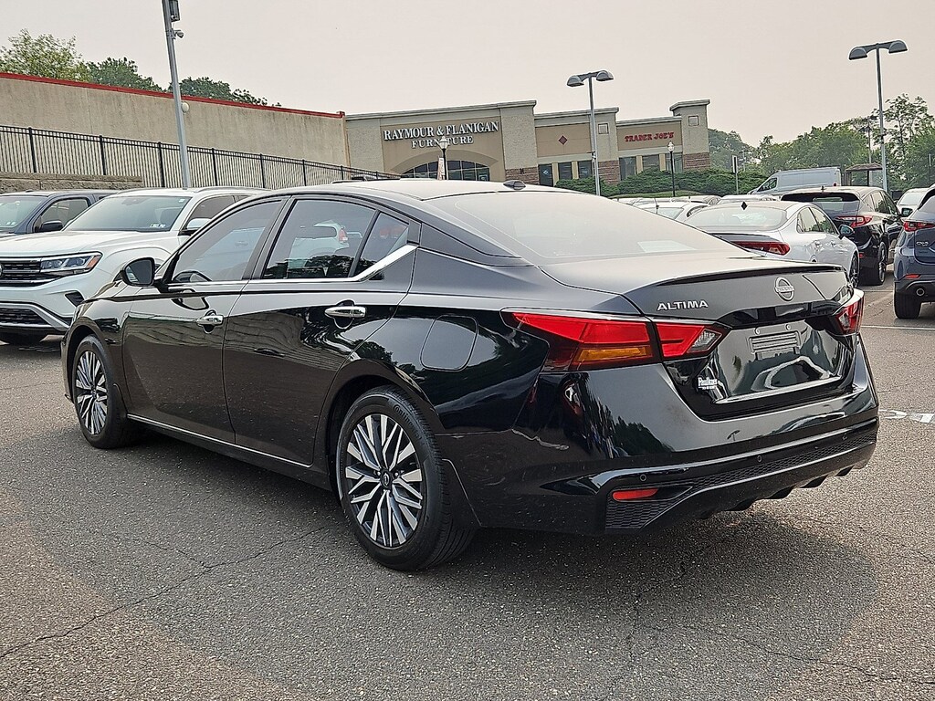 Certified 2024 Nissan Altima 2.5 SV Sedan