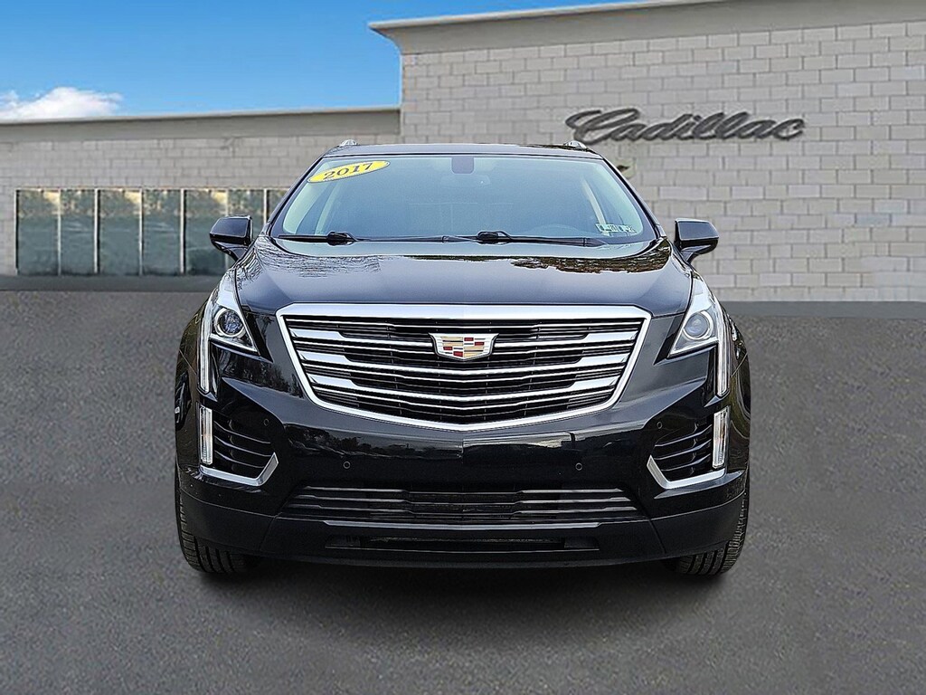Used 2017 Cadillac XT5 Luxury FWD SUV