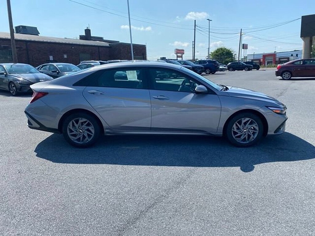 Certified 2025 Hyundai Elantra Hybrid Blue Sedan