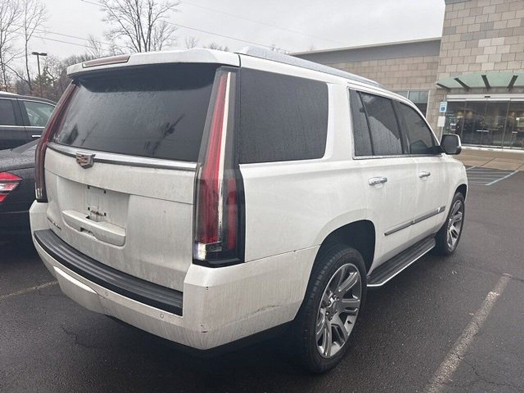 Used 2016 Cadillac Escalade Luxury Collection SUV