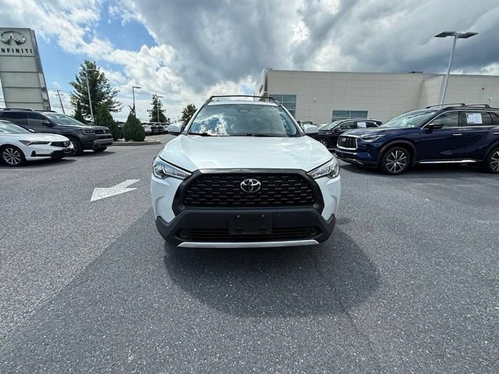 Used 2023 Toyota Corolla Cross LE SUV