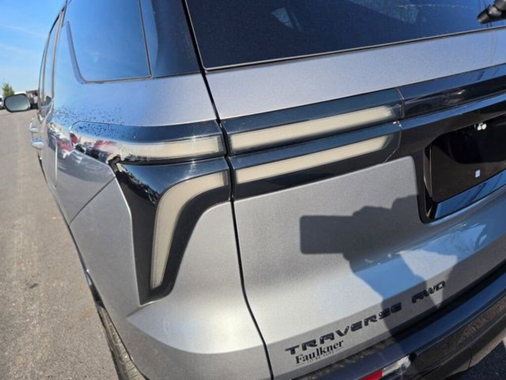 Used 2024 Chevrolet Traverse AWD RS SUV