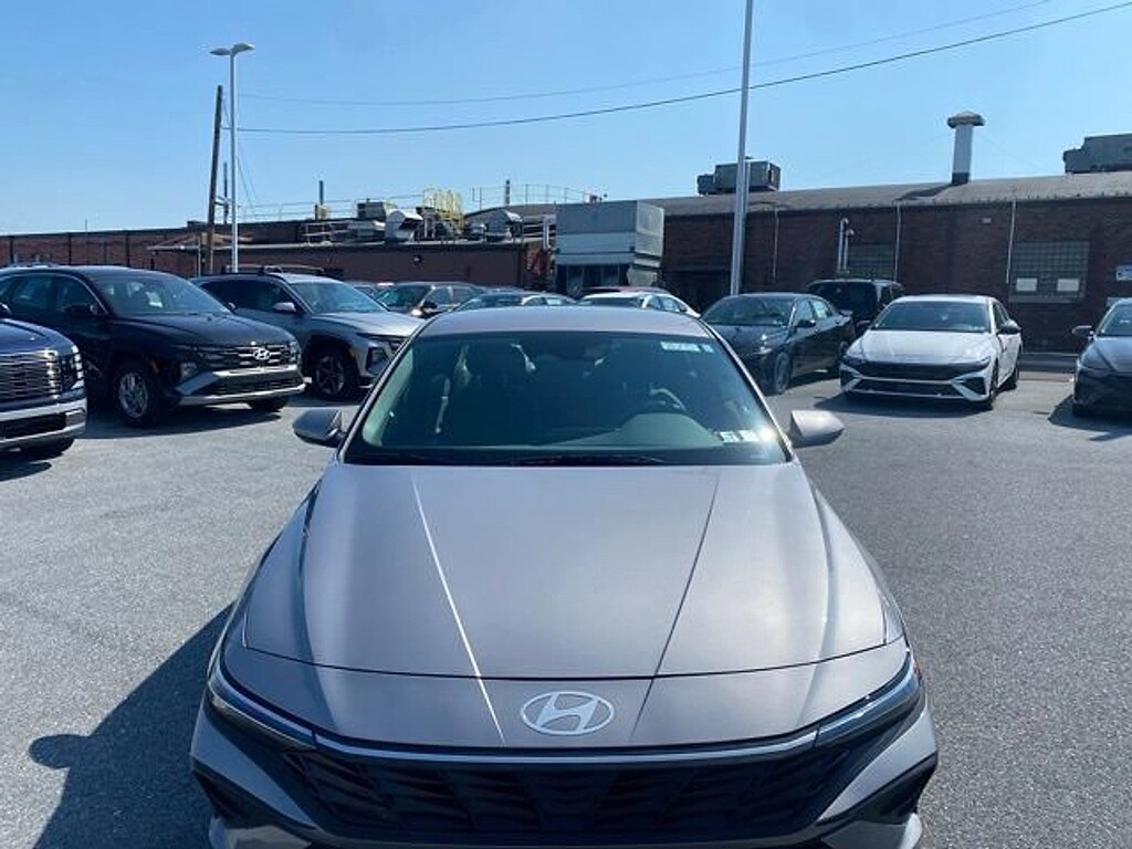 Certified 2025 Hyundai Elantra Hybrid Blue Sedan