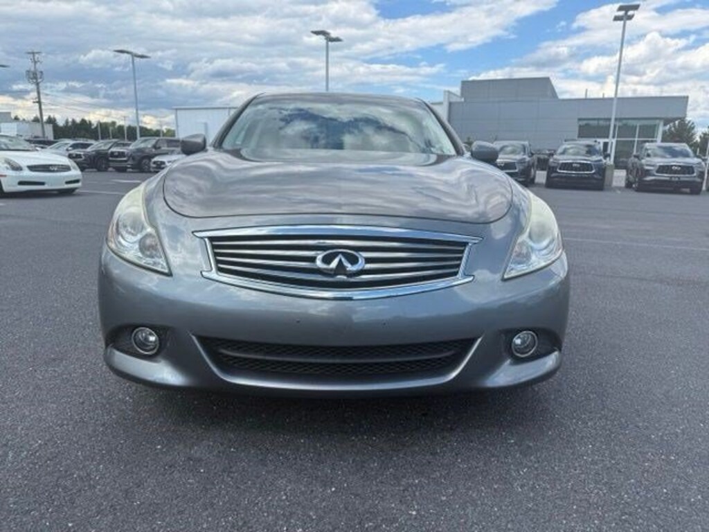 Used 2015 INFINITI Q40 Sedan