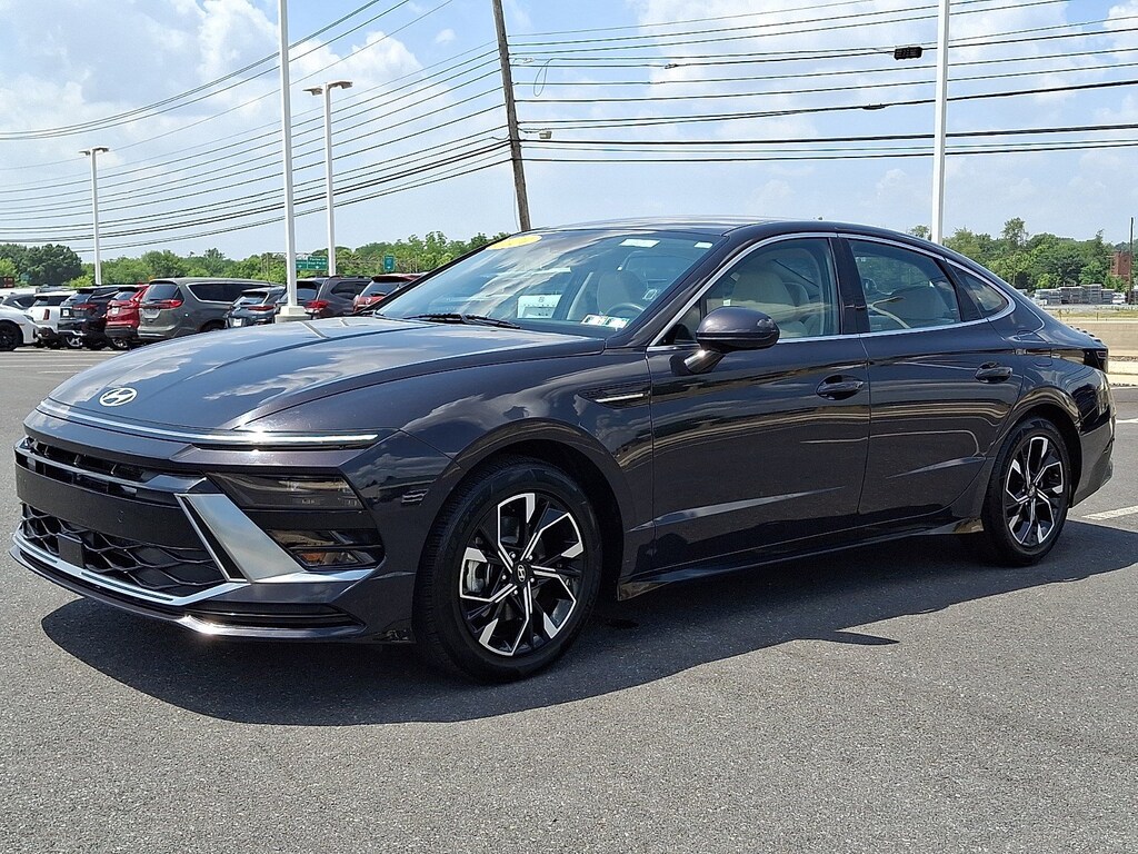Used 2024 Hyundai Sonata SEL Sedan