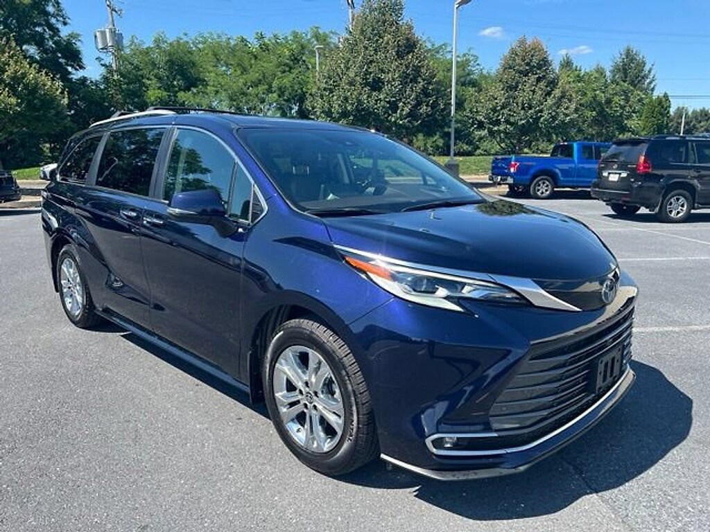Used 2023 Toyota Sienna Platinum Van Passenger Van