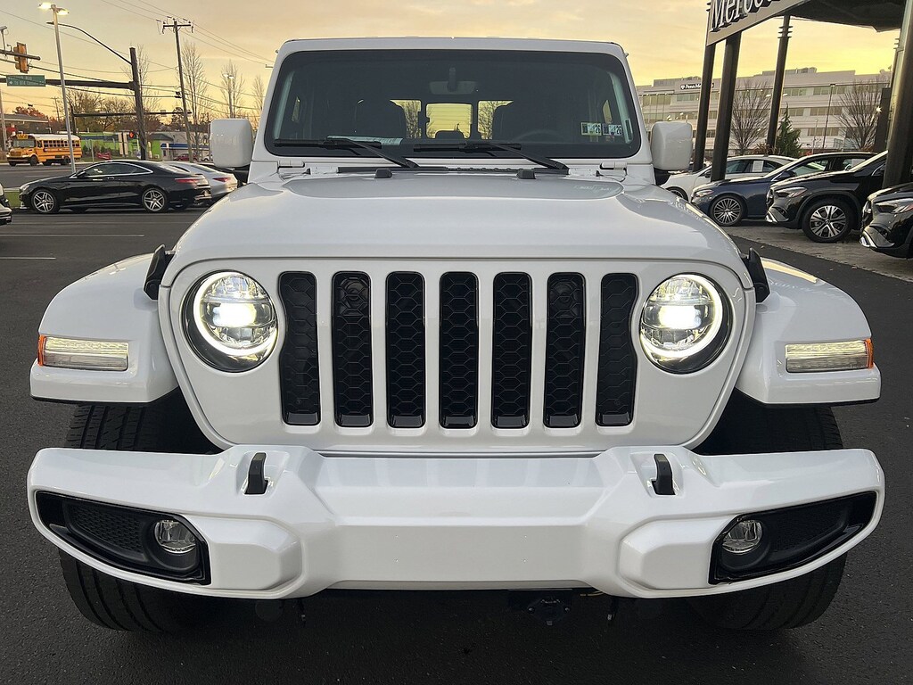 Used 2023 Jeep Gladiator High Altitude Truck Crew Cab